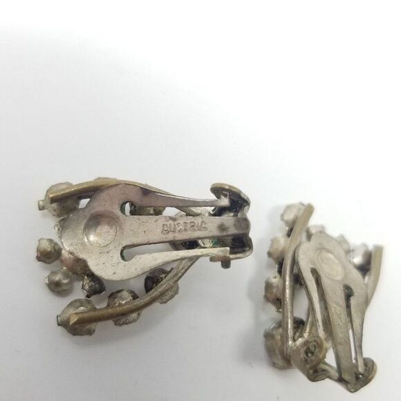 Vintage Rhinestone Clip On Earrings, AB Cluster, Austria, Retro 60s Estate - Picture 2 of 5